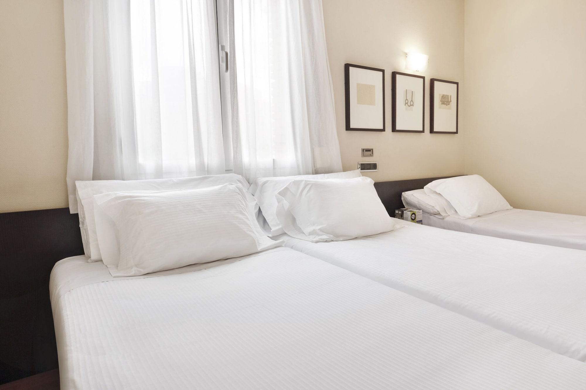 Hotel Sercotel Tudela Bardenas Bagian luar foto