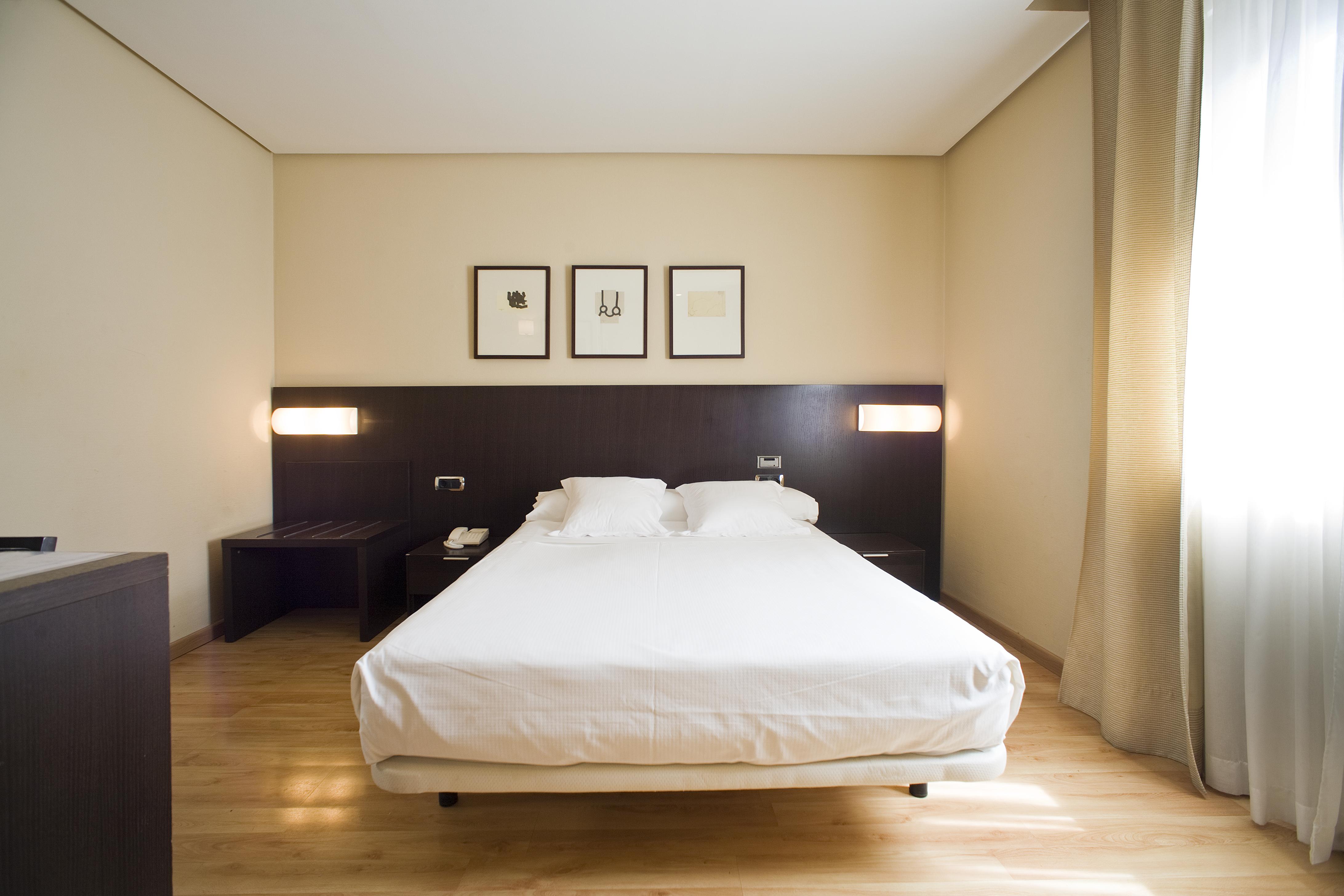 Hotel Sercotel Tudela Bardenas Bagian luar foto
