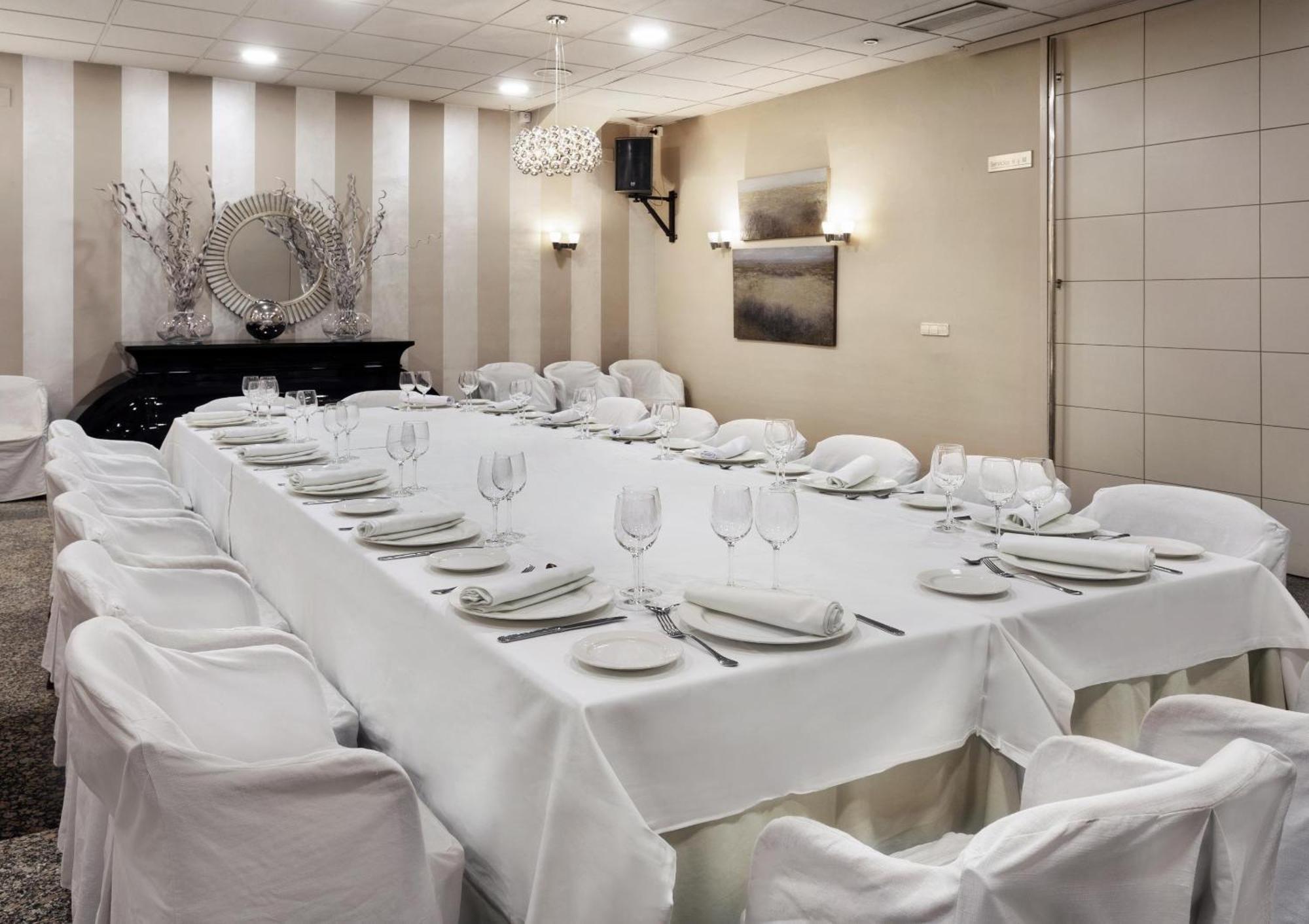 Hotel Sercotel Tudela Bardenas Bagian luar foto